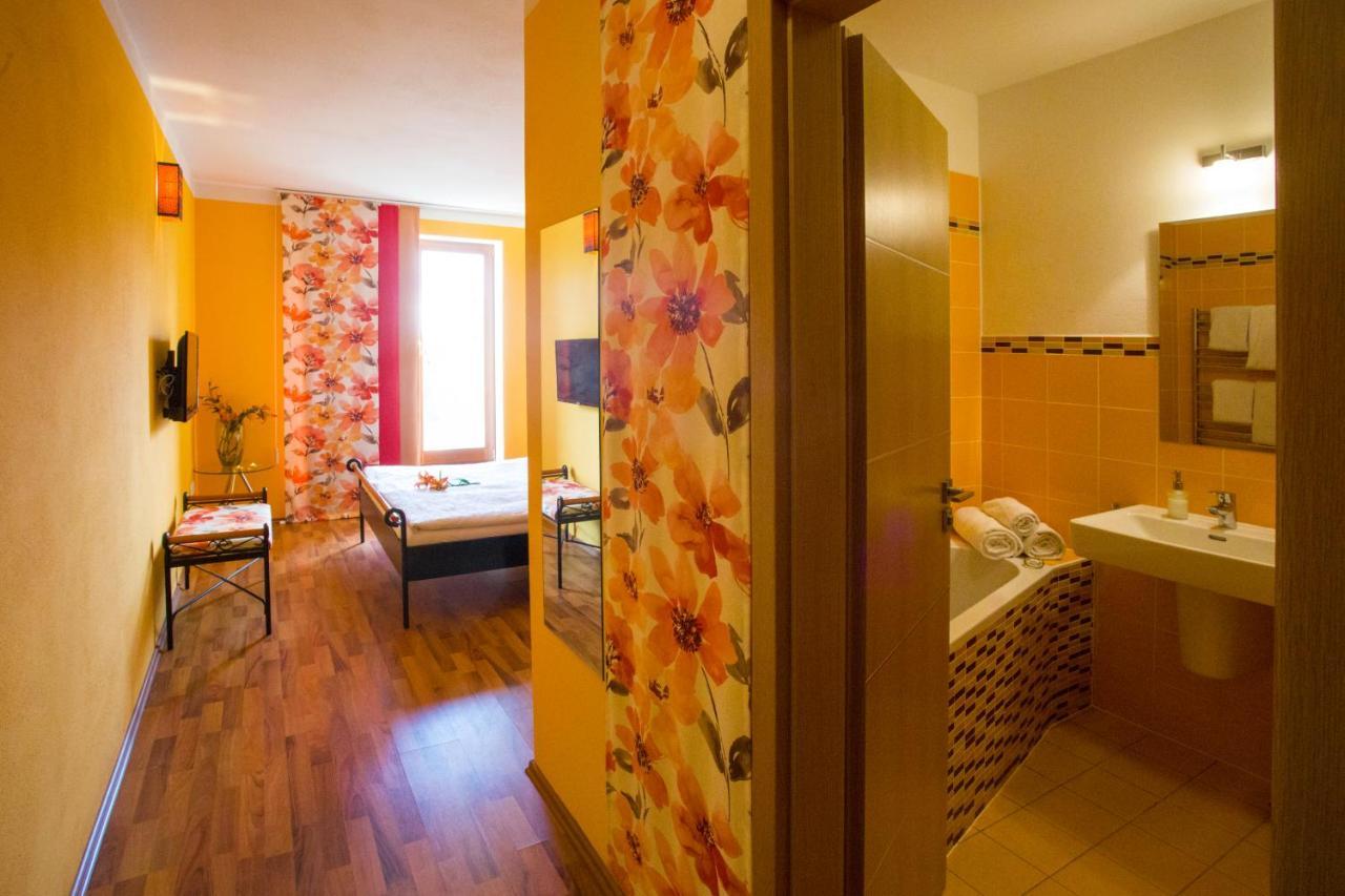 Design Hotel Romantick Třeboň Exterior foto