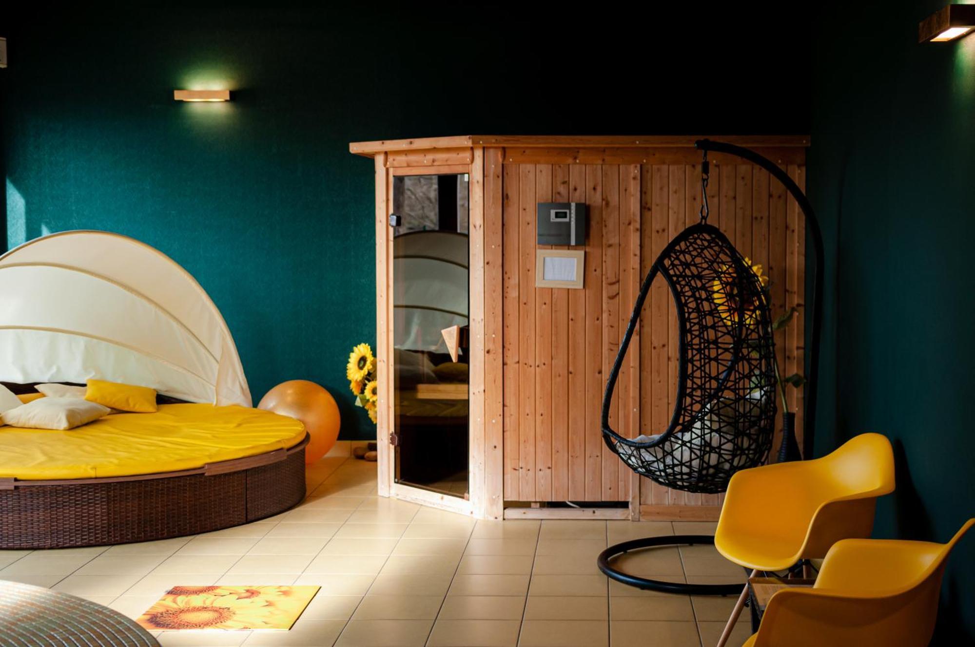 Design Hotel Romantick Třeboň Exterior foto